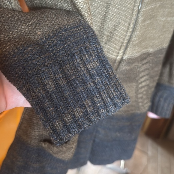 Field & Stream Brown Ombré Knit Sweater Cardigan Size Small Oversized - Picture 4 of 10